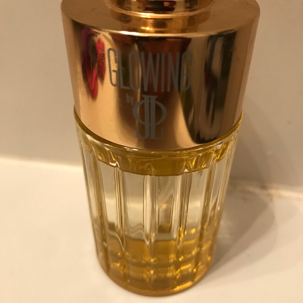 Glowing by JLO